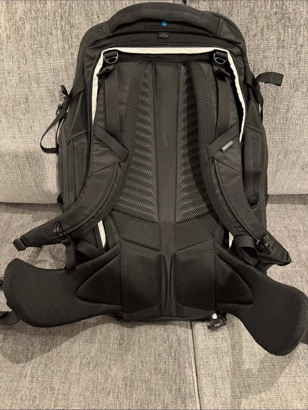 REI Black Men's Ruckpack 40L Backpack